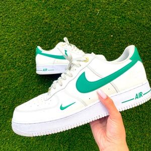 Nike AF-1 ‘82 lemon green and cream colors